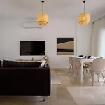 Luxury 4 Bedroom With Private Pool 200m To - Yeni Dunya Villa *