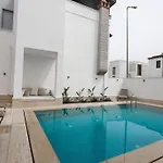 Luxury 4 Bedroom With Private Pool 200m To - Yeni Dunya Villa