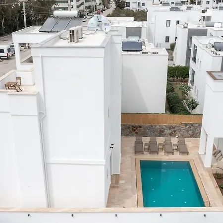 Luxury 4 Bedroom With Private Pool 200m To - Yeni Duenya ボドルム