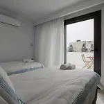 Luxury 4 Bedroom With Private Pool 200m To - Yeni Dunya Villa Bodrum