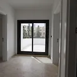 Villa Luxury 4 Bedroom With Private Pool 200m To - Yeni Dunya *