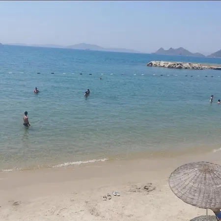 빌라 Luxury 4 Bedroom With Private Pool 200m To - Yeni Duenya