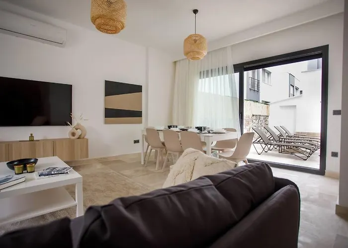 Villa Luxury 4 Bedroom With Private Pool 200m To - Yeni Dunya Bodrum