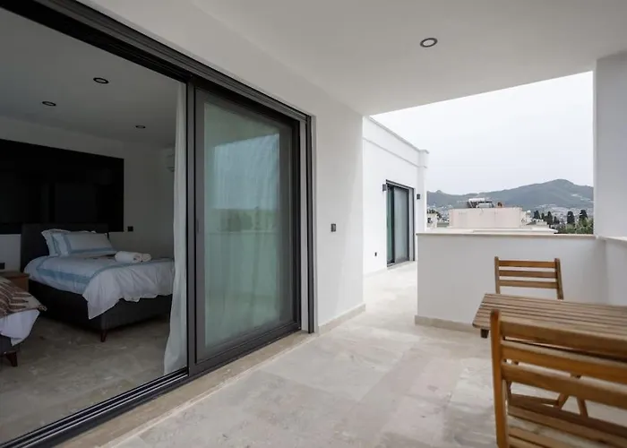 Luxury 4 Bedroom With Private Pool 200m To - Yeni Dunya Bodrum