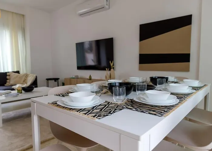 Luxury 4 Bedroom With Private Pool 200m To - Yeni Dunya Villa