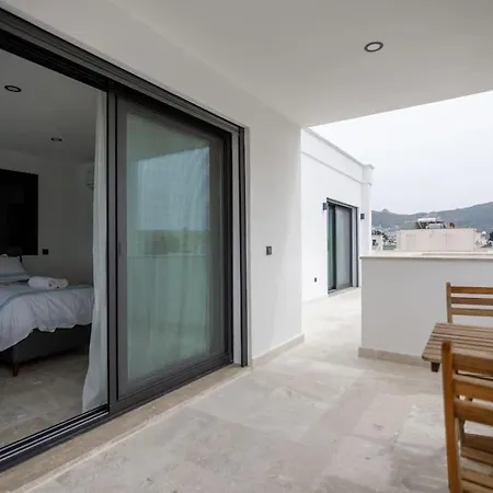 Luxury 4 Bedroom With Private Pool 200m To - Yeni Dunya 博德鲁姆